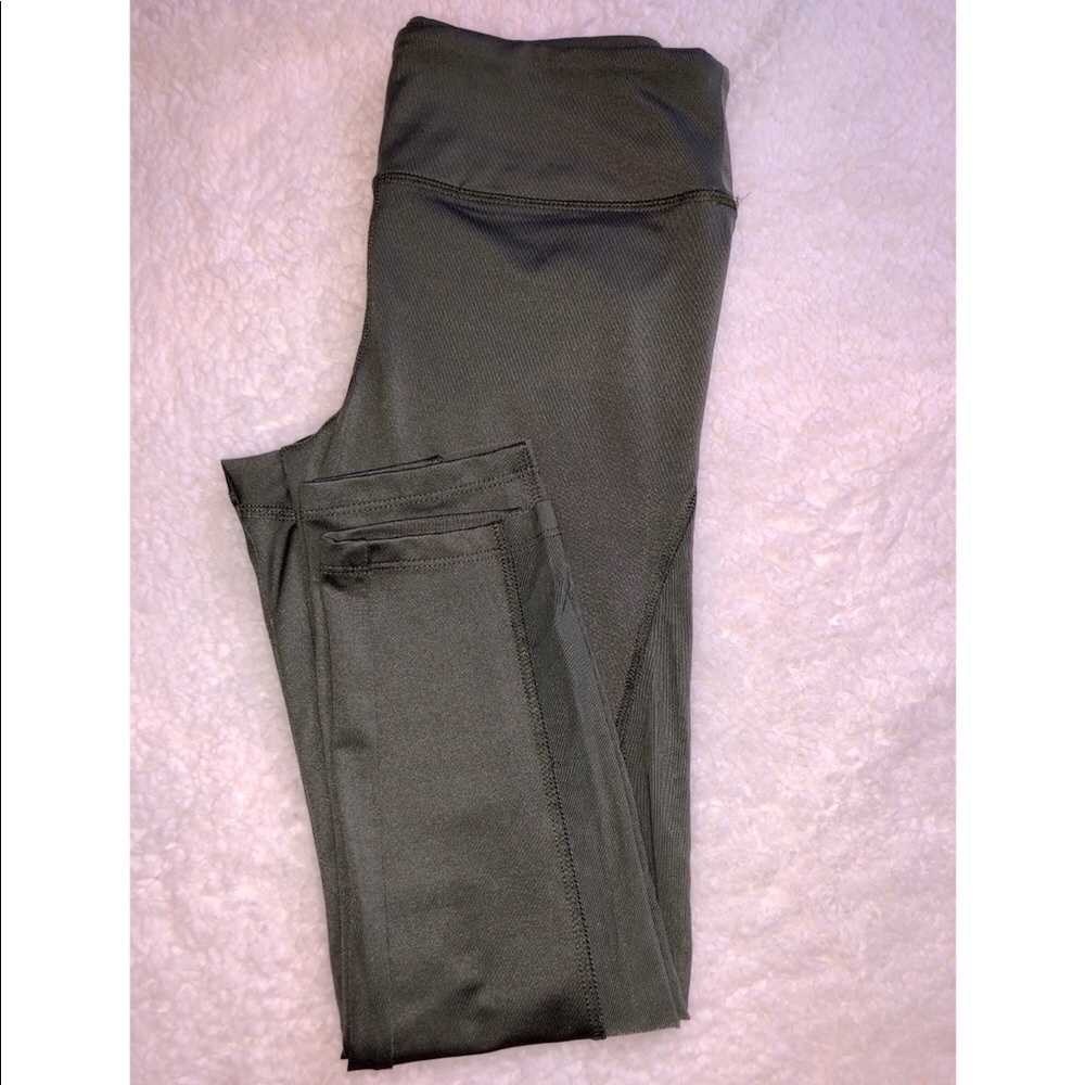 FOREVER 21 GREEN MESH CROPPED ACTIVE LEGGINGS